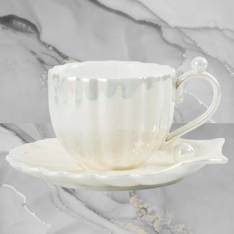 Pearl & Clam Shell Cup - Pearl Coral