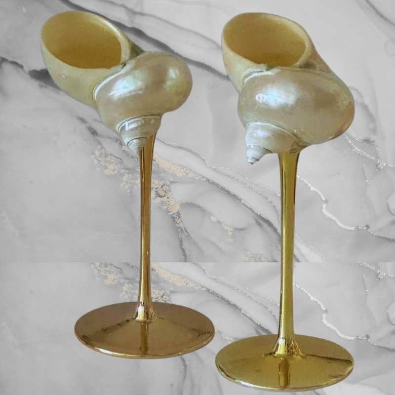 Mother Of Pearl Shell - Gold Pedestal