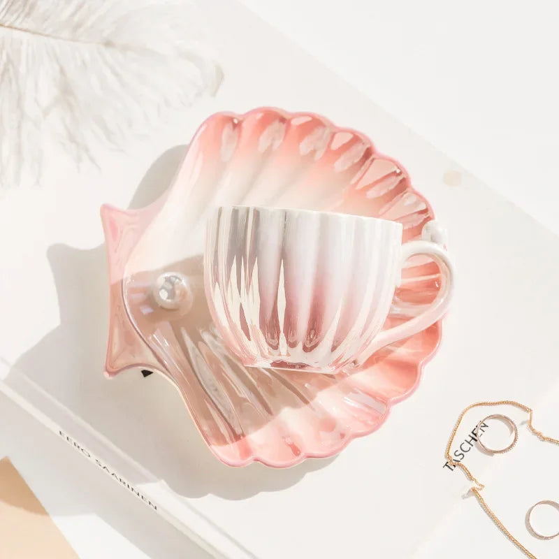 Pearl & Clam Shell Cup - Pearl Seafoam