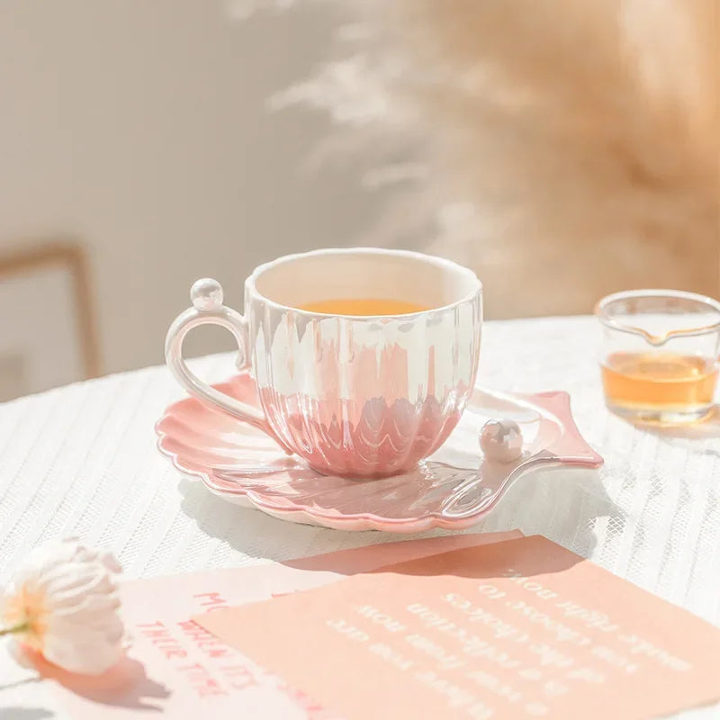 Pearl & Clam Shell Cup - Pearl Seafoam
