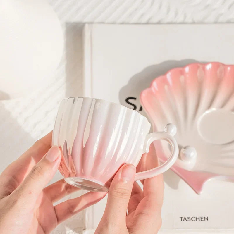 Pearl & Clam Shell Cup - Pearl White