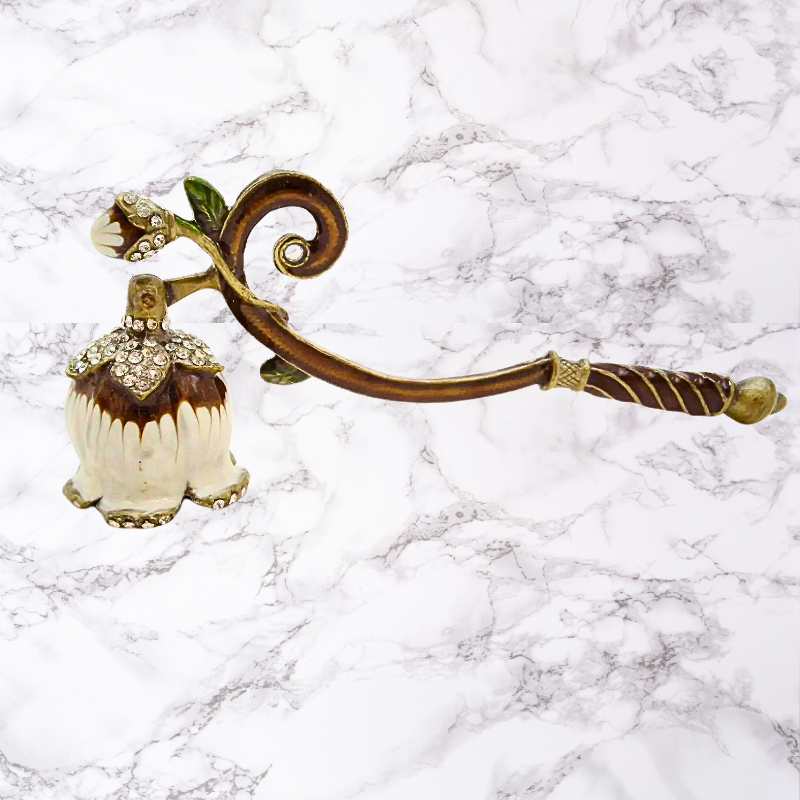 Venetian Garden Candle Snuffer - Snow Tulip